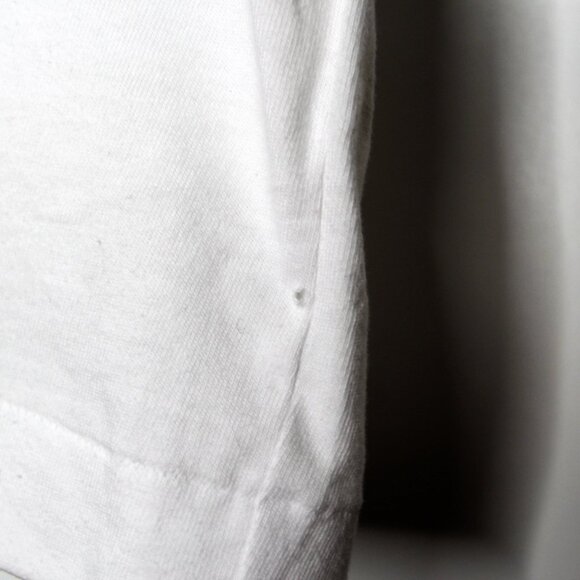 BNWT AW20 COMME DES GARCONS PLAY POLKA DOT 2HEART TSHIRT S - Picture 14 of 15